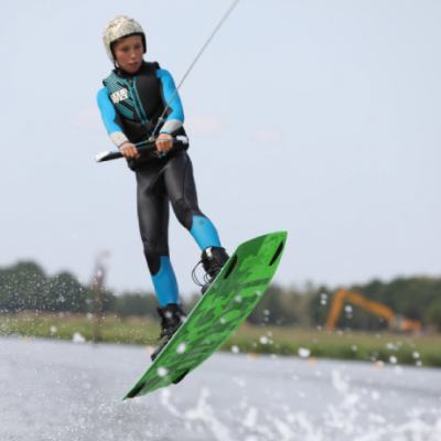 Wakebordista Kick de Heer Dosahuje Nových Vrcholů Společně S Cibdolem